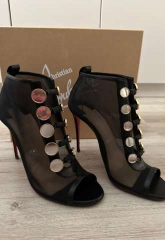 https://vipluxury.sk/Christian Louboutin