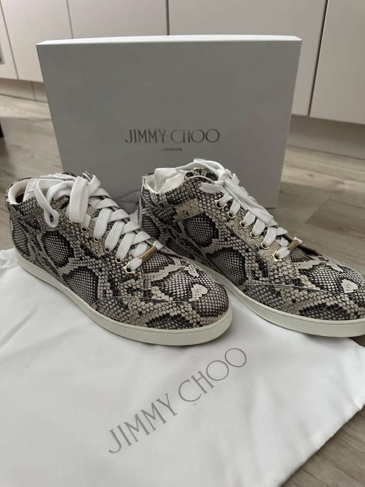 Jimmy Choo