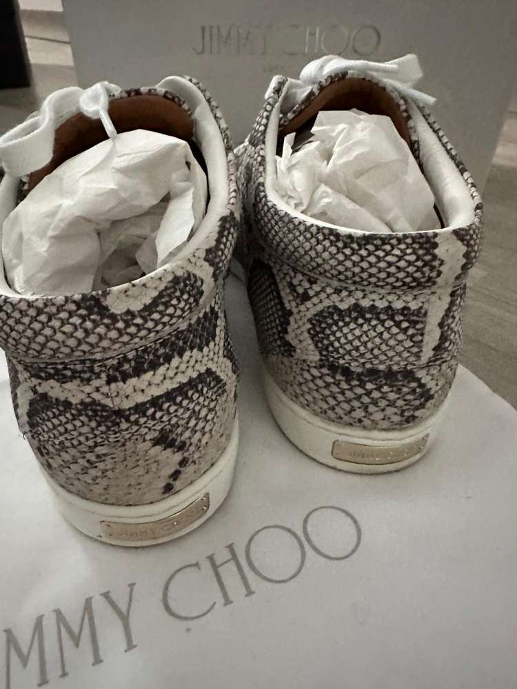 Jimmy Choo