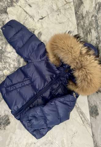 https://vipluxury.sk/Moncler bundicka na 3 rocky