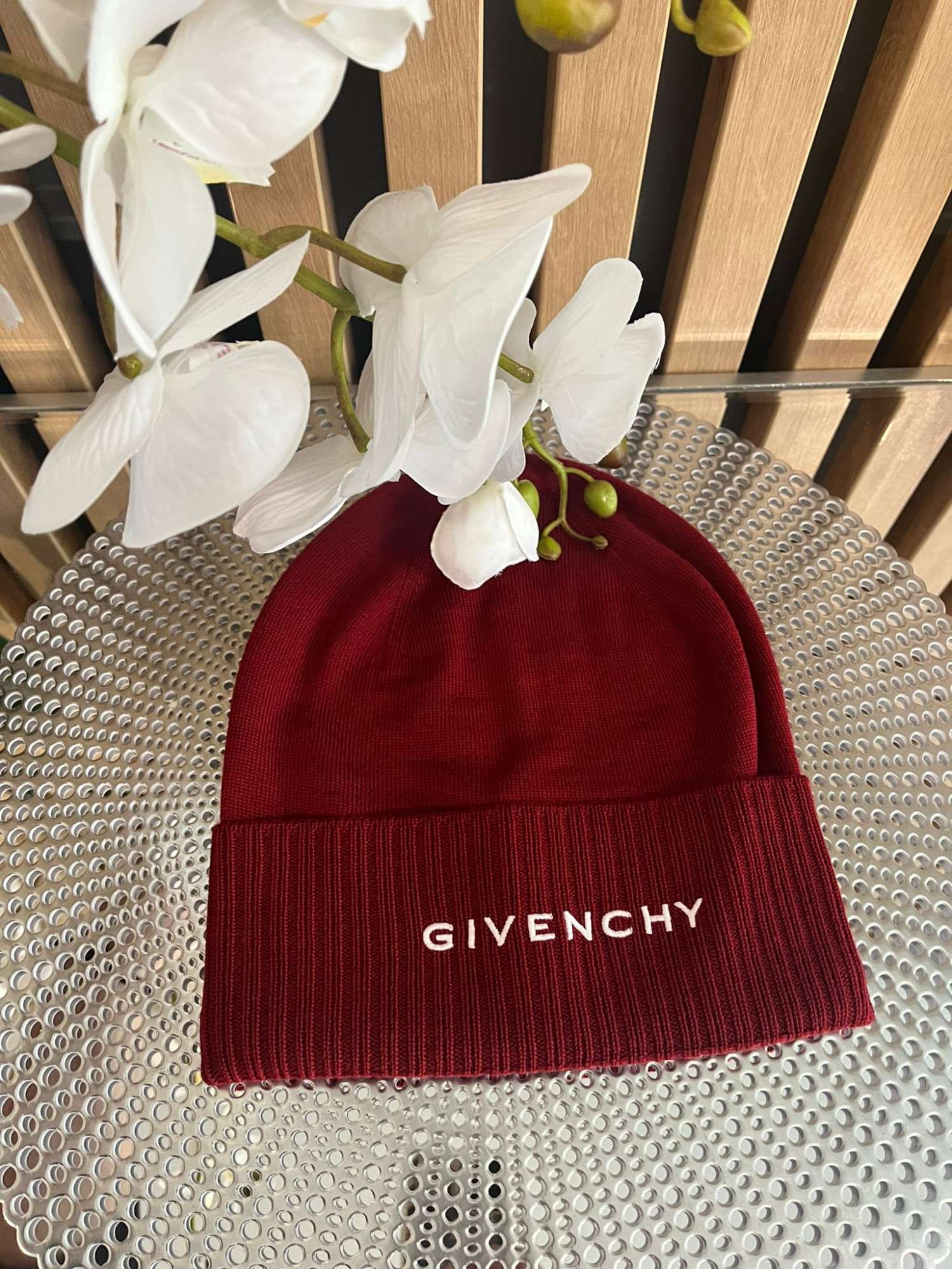 Givenchy čiapky