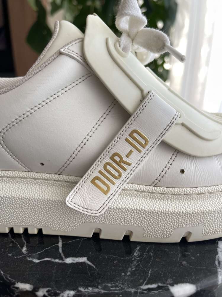 Dior ID