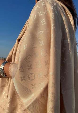 https://vipluxury.sk/LOUIS VUITTON SHAWL