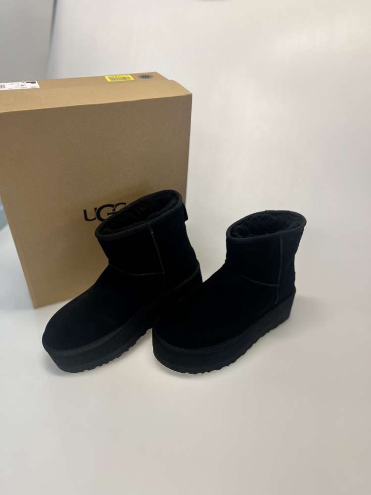 Ugg platform