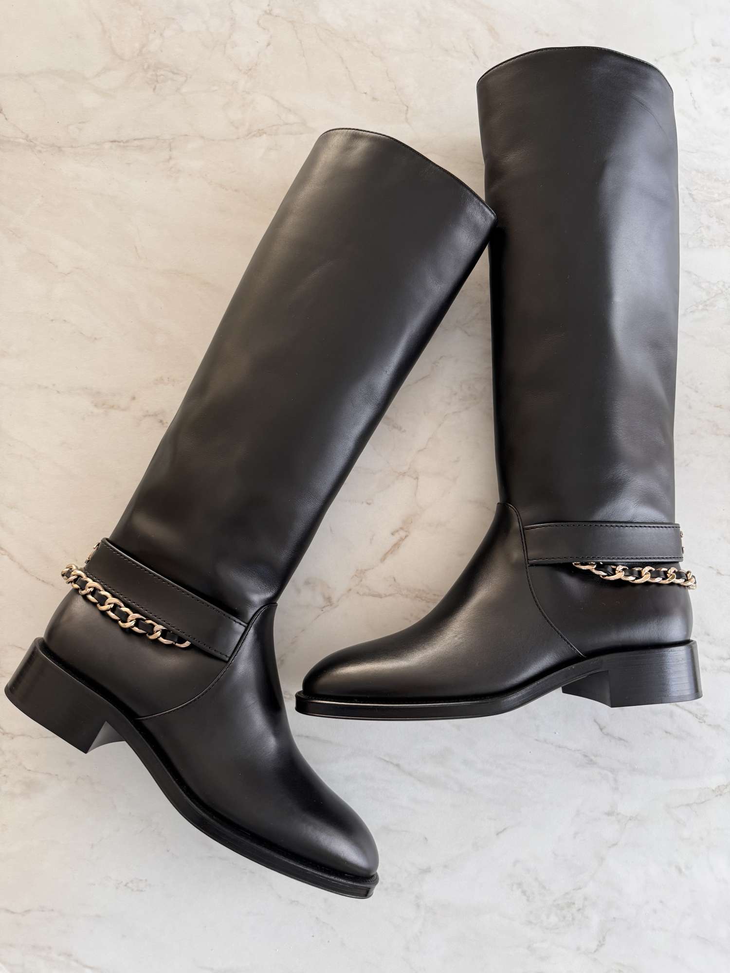 Chanel čižmy aktuálna kolekcia