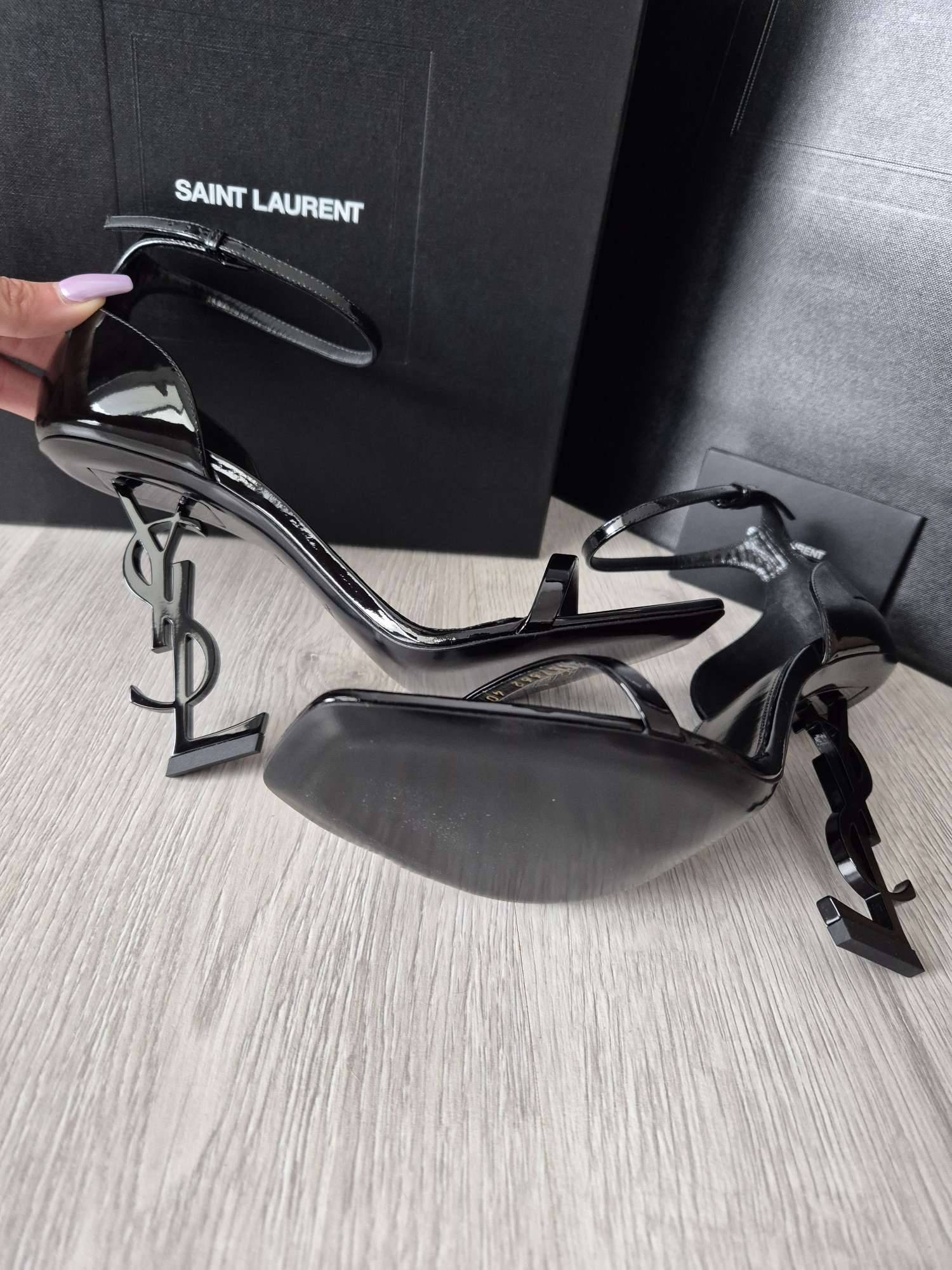 YSL sandálky