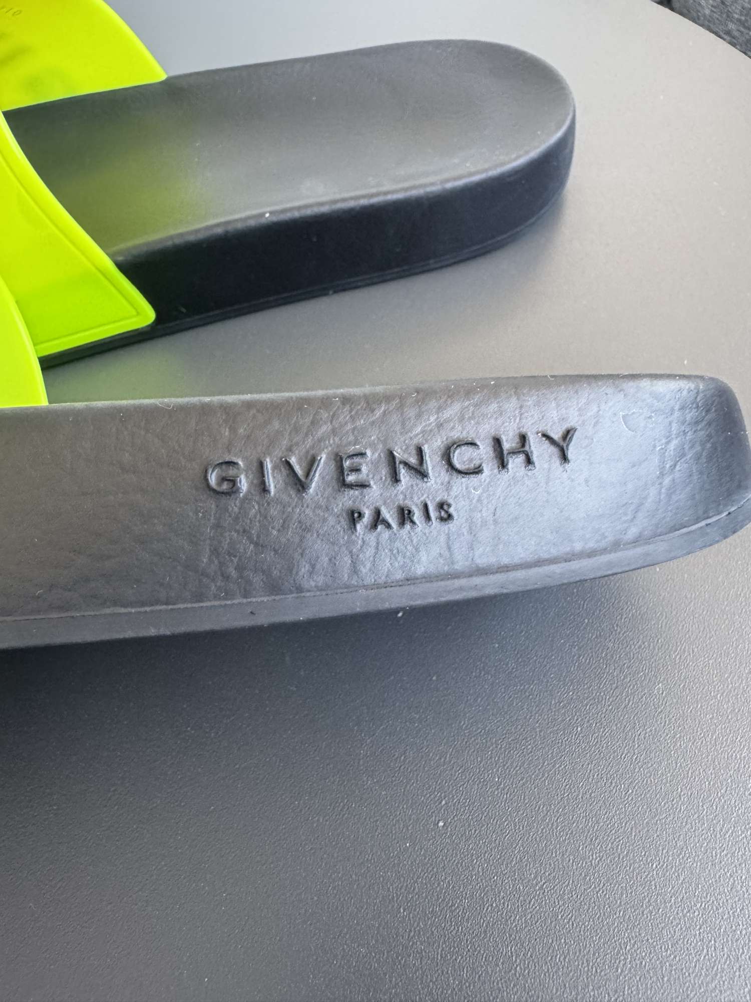 Givenchy šľapky