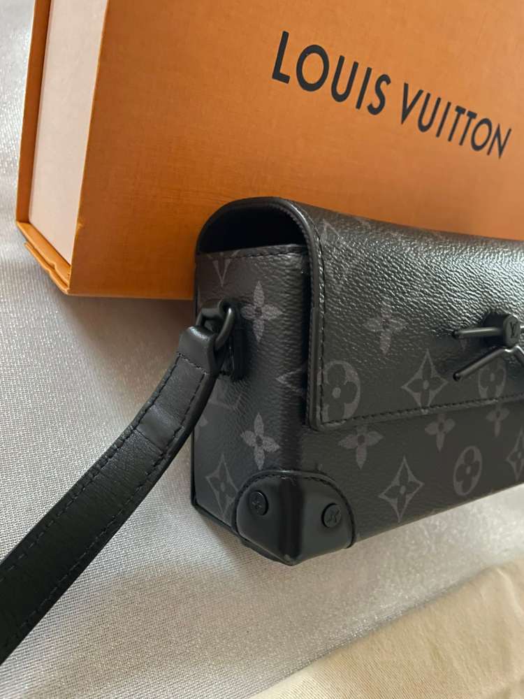 Louis Vuitton crossbody