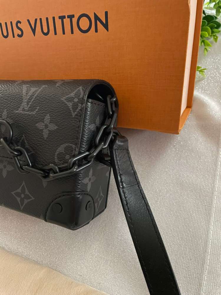 Louis Vuitton crossbody