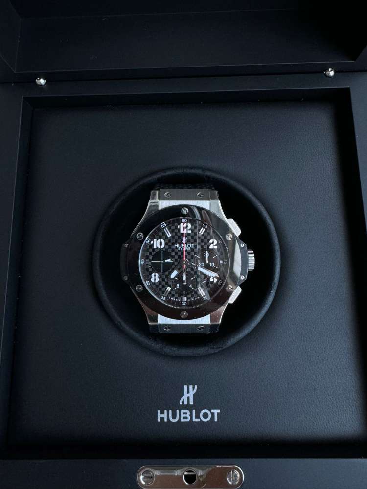 Hublot hodiny