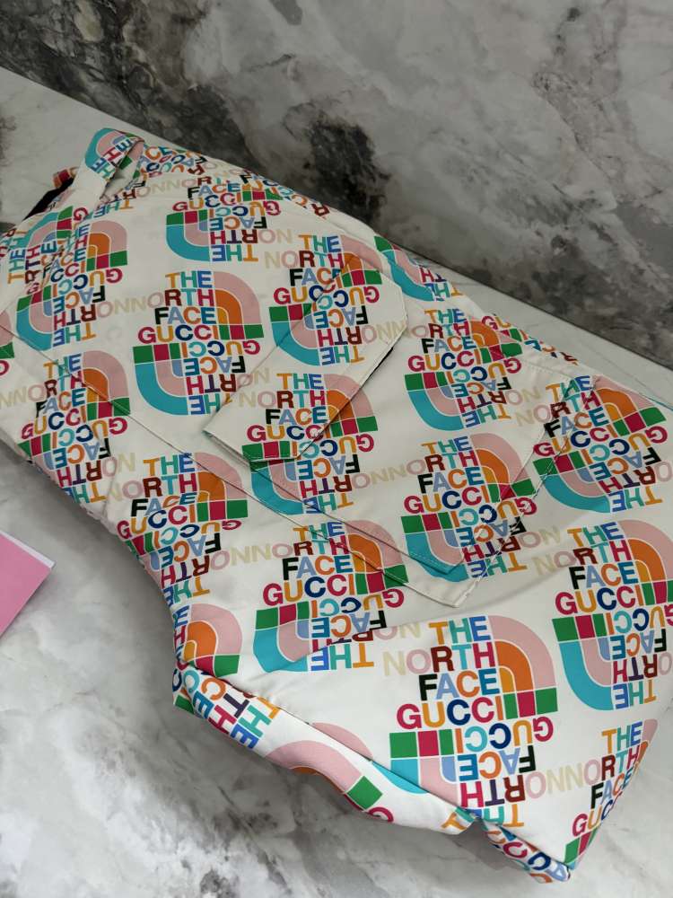 Gucci oteplovacky