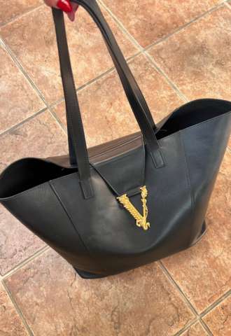 https://vipluxury.sk/Versace tote bag