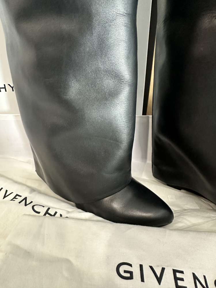 Givenchy Sharkboots