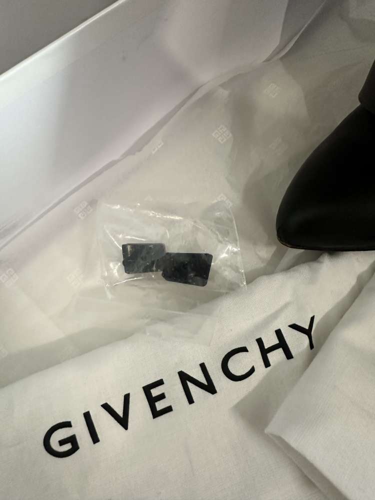 Givenchy Sharkboots
