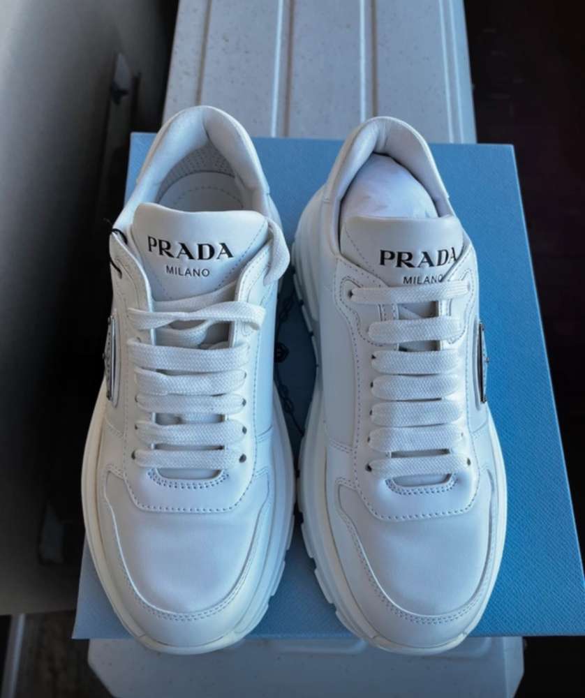 Prada tenisky