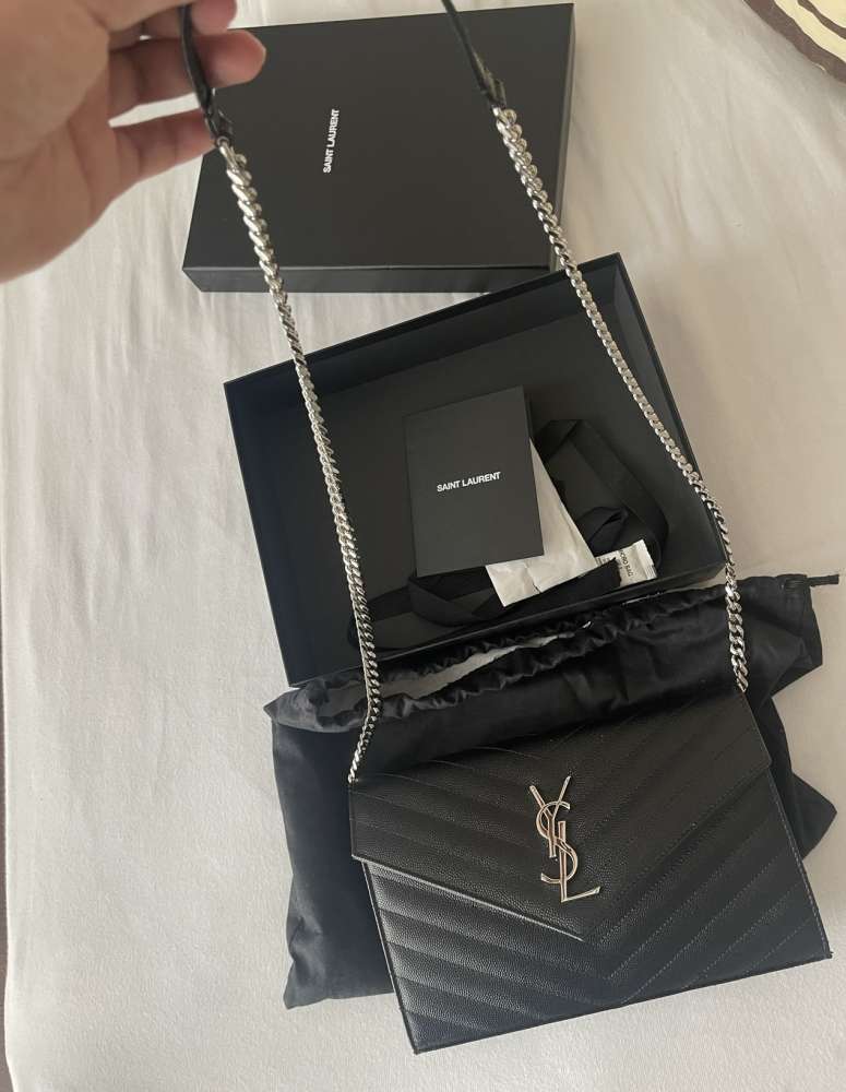 Ysl kabelka