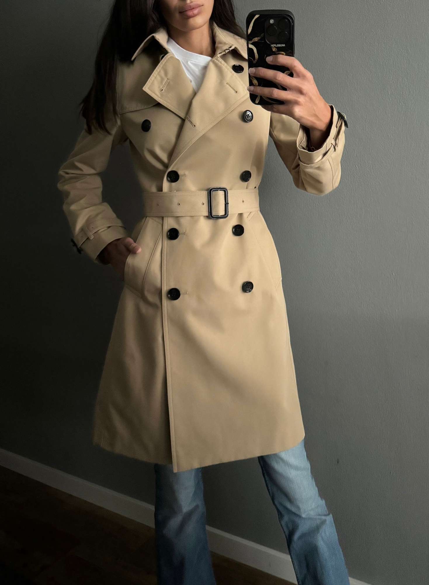 Burberry trenchcoat