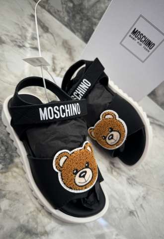 https://vipluxury.sk/Moschino sandale velkost 30