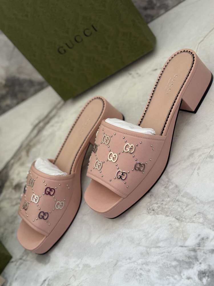 Gucci celokozene slapky velkost 40