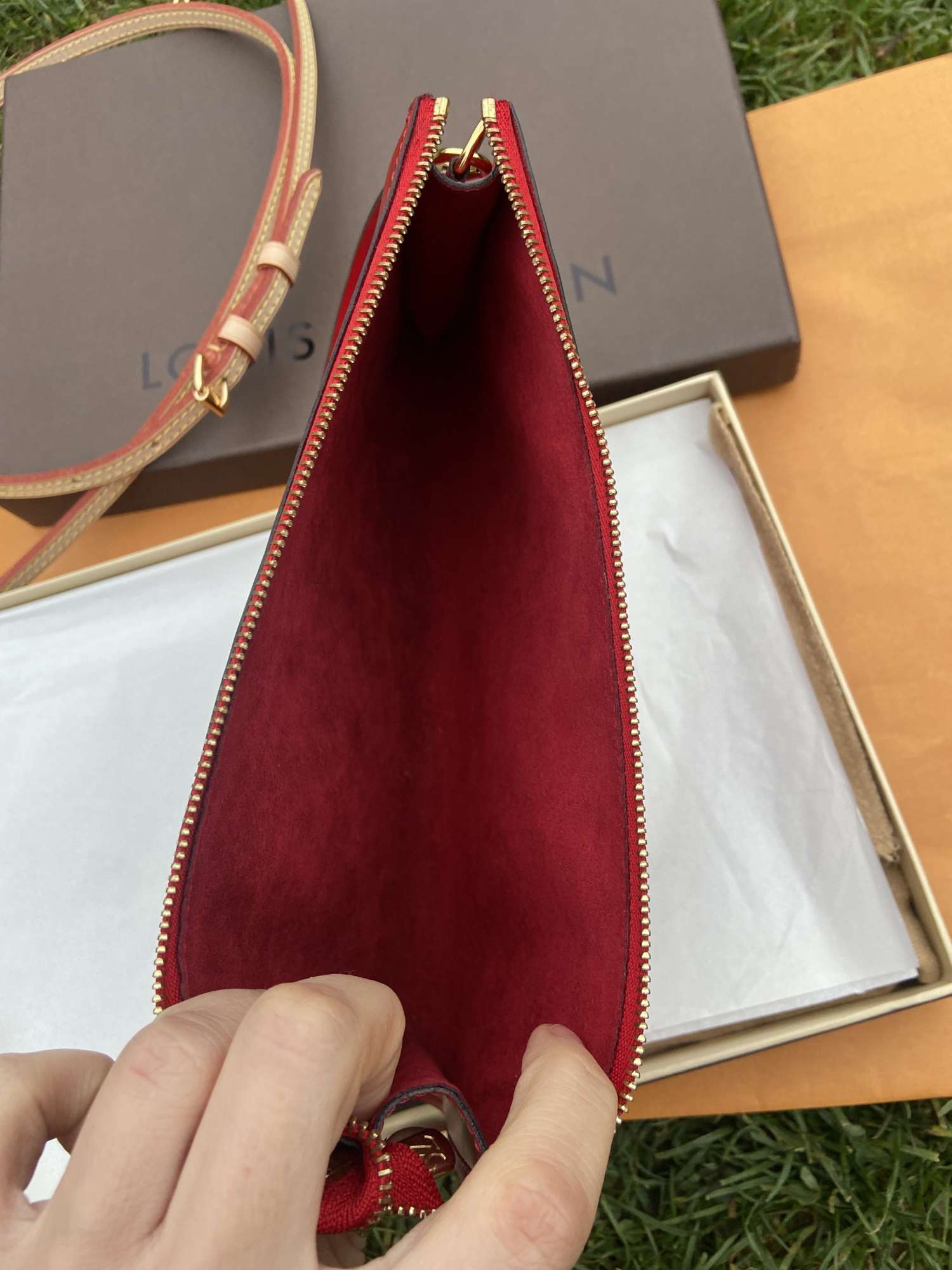 Louis Vuitton pochette