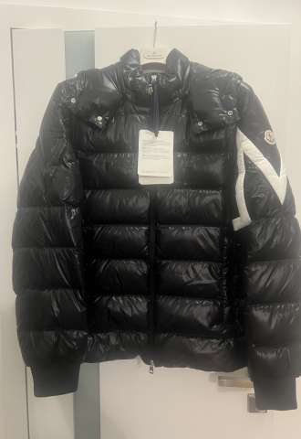 https://vipluxury.sk/Moncler Corydale bunda veľkosť 4