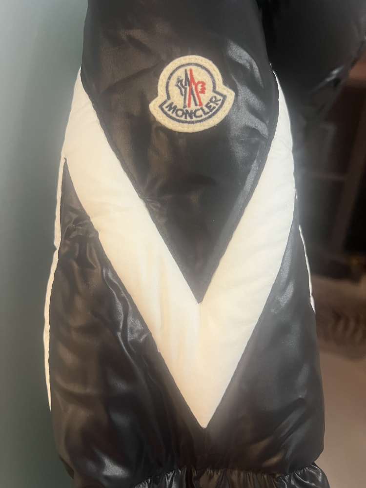 Moncler Corydale bunda veľkosť 4