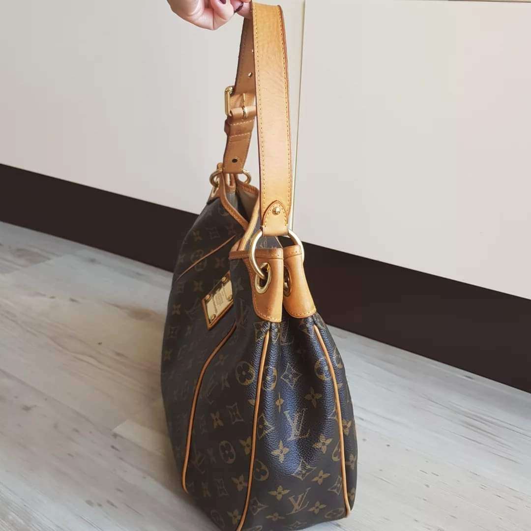 Louis Vuitton Galliera