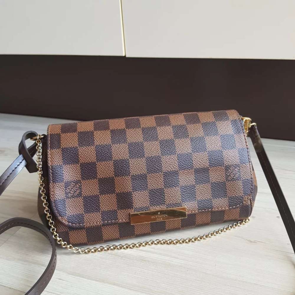 Louis Vuitton Favorite PM