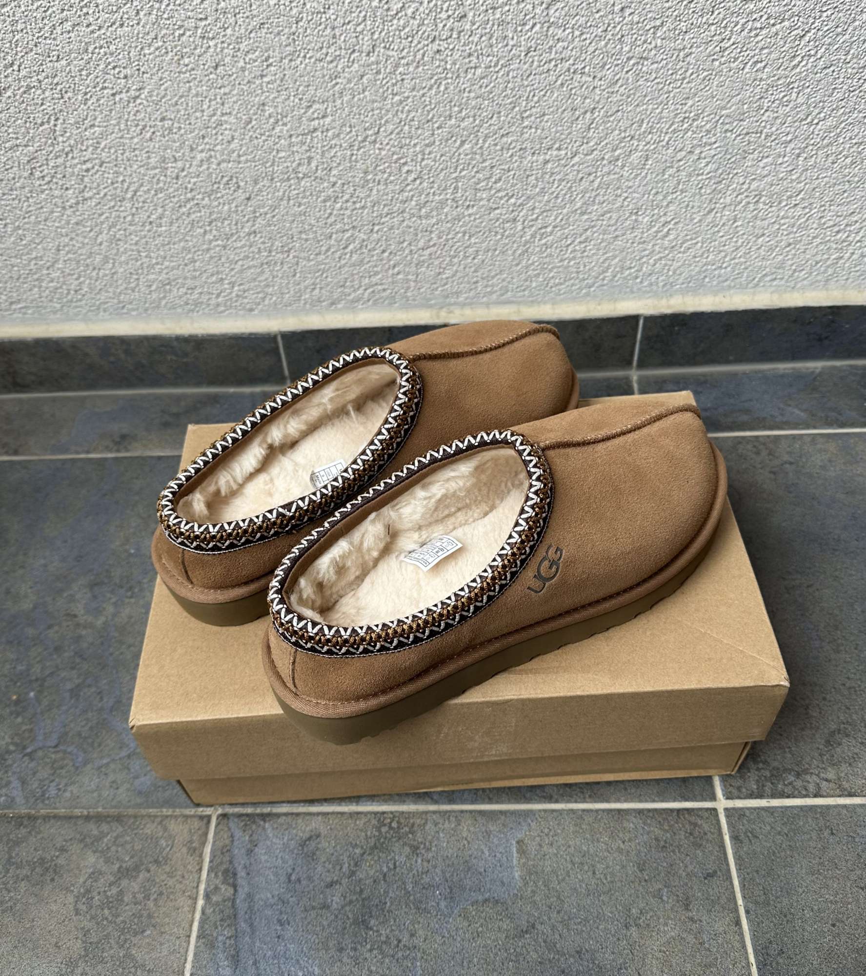 UGG Tasman W Chestnut vel. 40