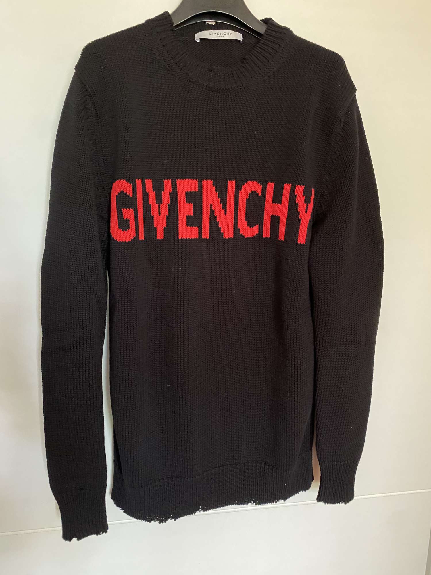 Givenchy sveter