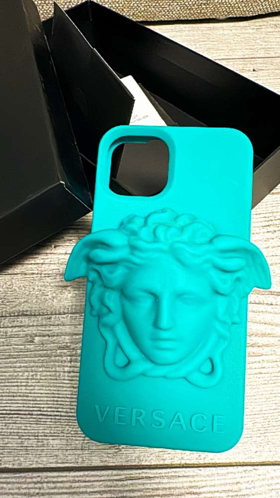 Kryt pre iPhone 13 od Versace