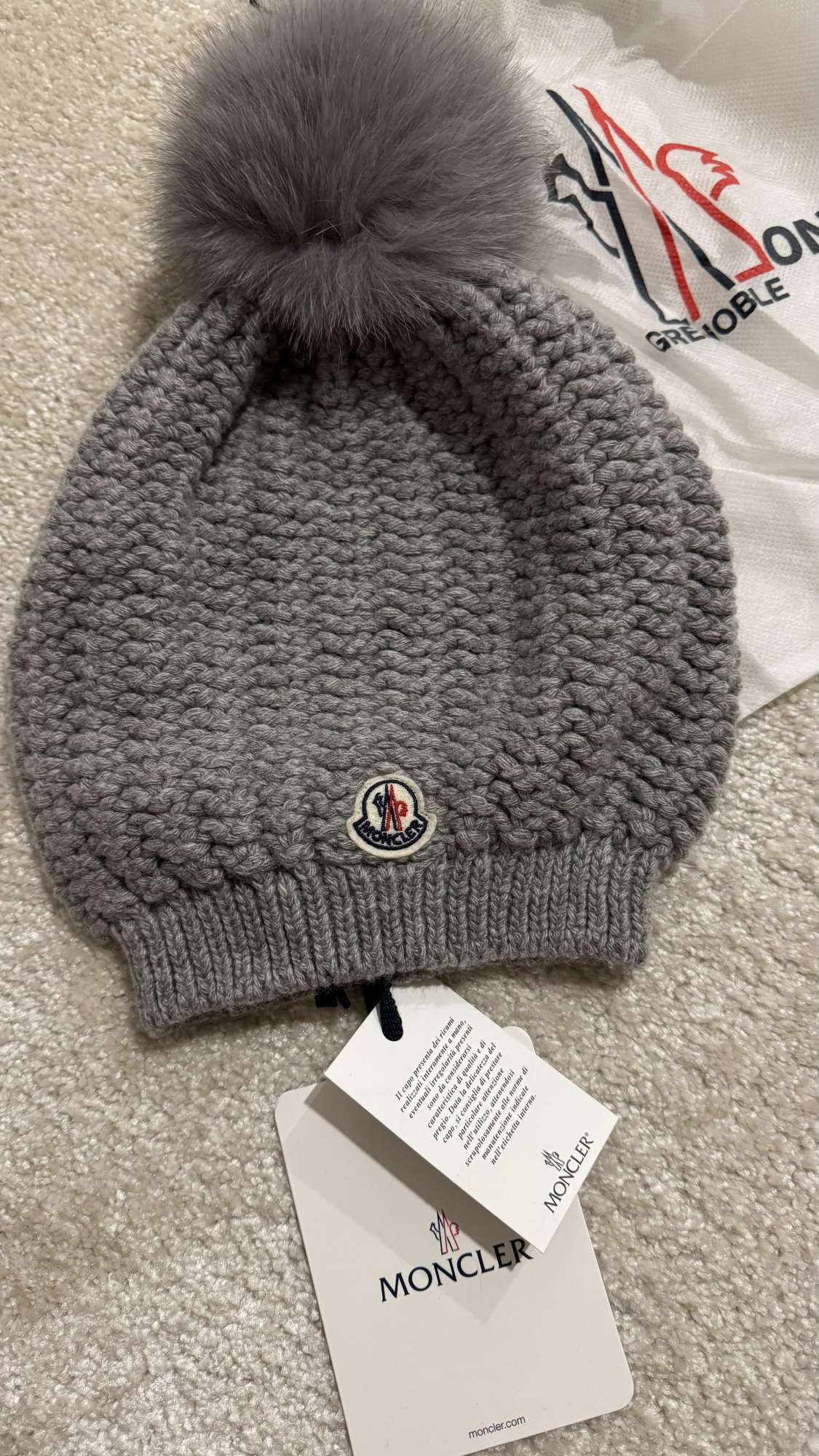 MONCLER čiapka