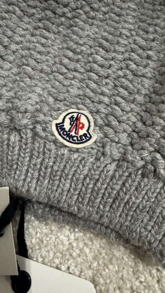 MONCLER čiapka