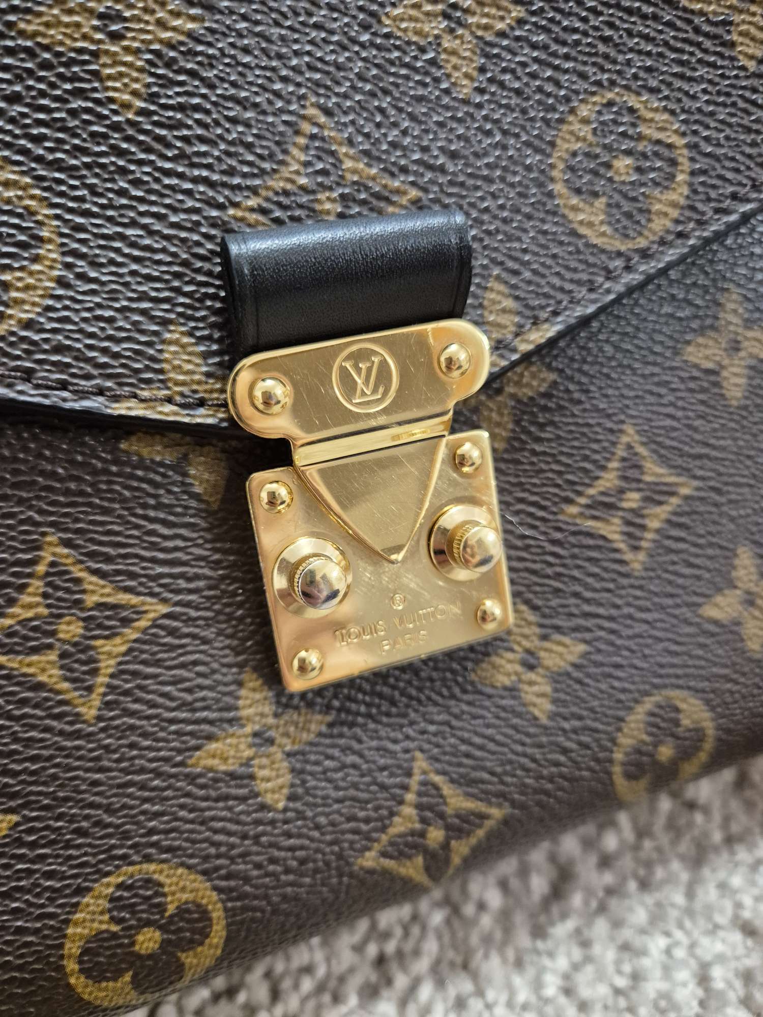 Louis Vuitton Pochette Metis limited edition