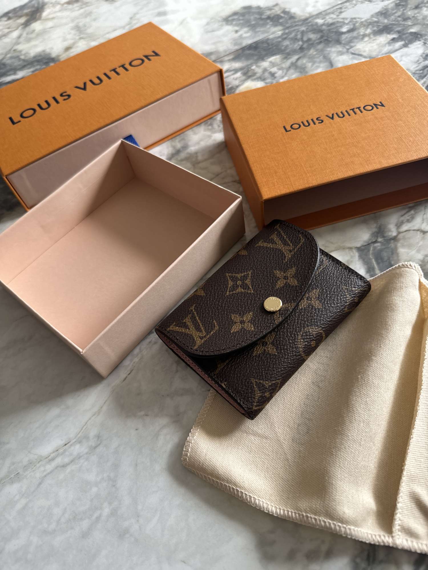 Louis Vuitton penazenka