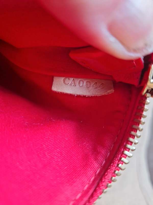 Louis Vuitton LV Hand Bag Mallory Square Red Vernis