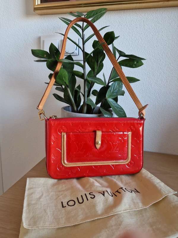Louis Vuitton LV Hand Bag Mallory Square Red Vernis