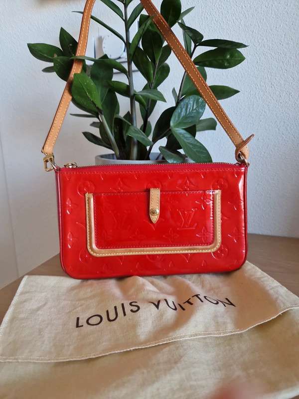 Louis Vuitton LV Hand Bag Mallory Square Red Vernis