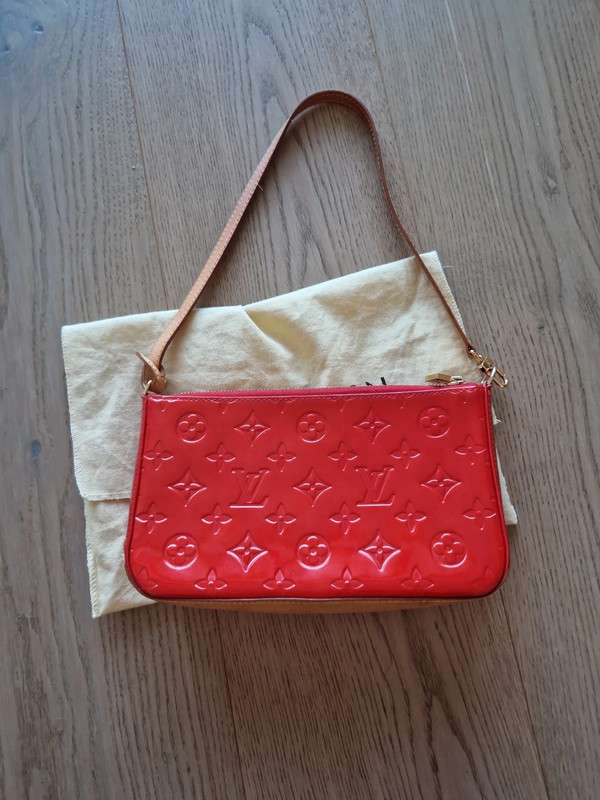 Louis Vuitton LV Hand Bag Mallory Square Red Vernis