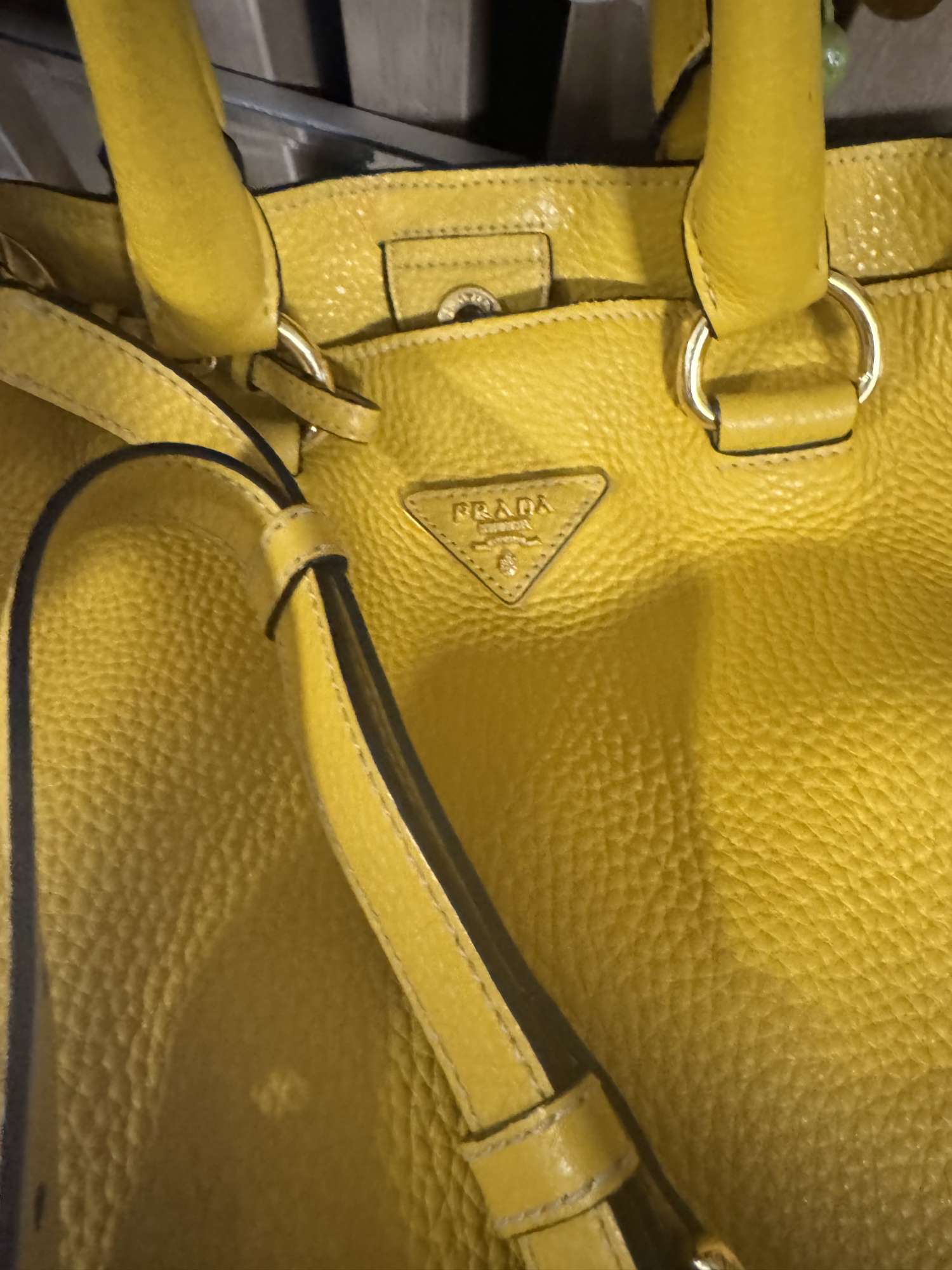 Prada tote kabelka