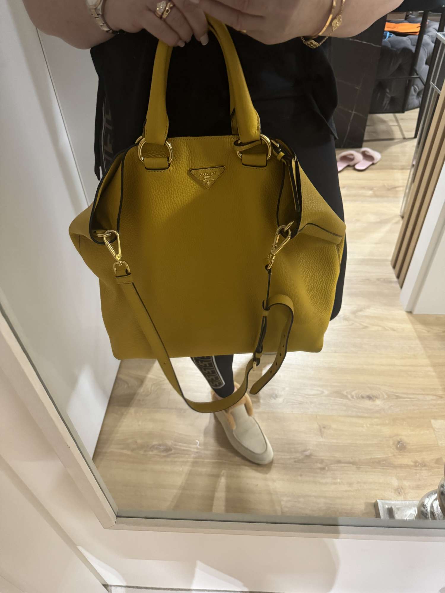 Prada tote kabelka