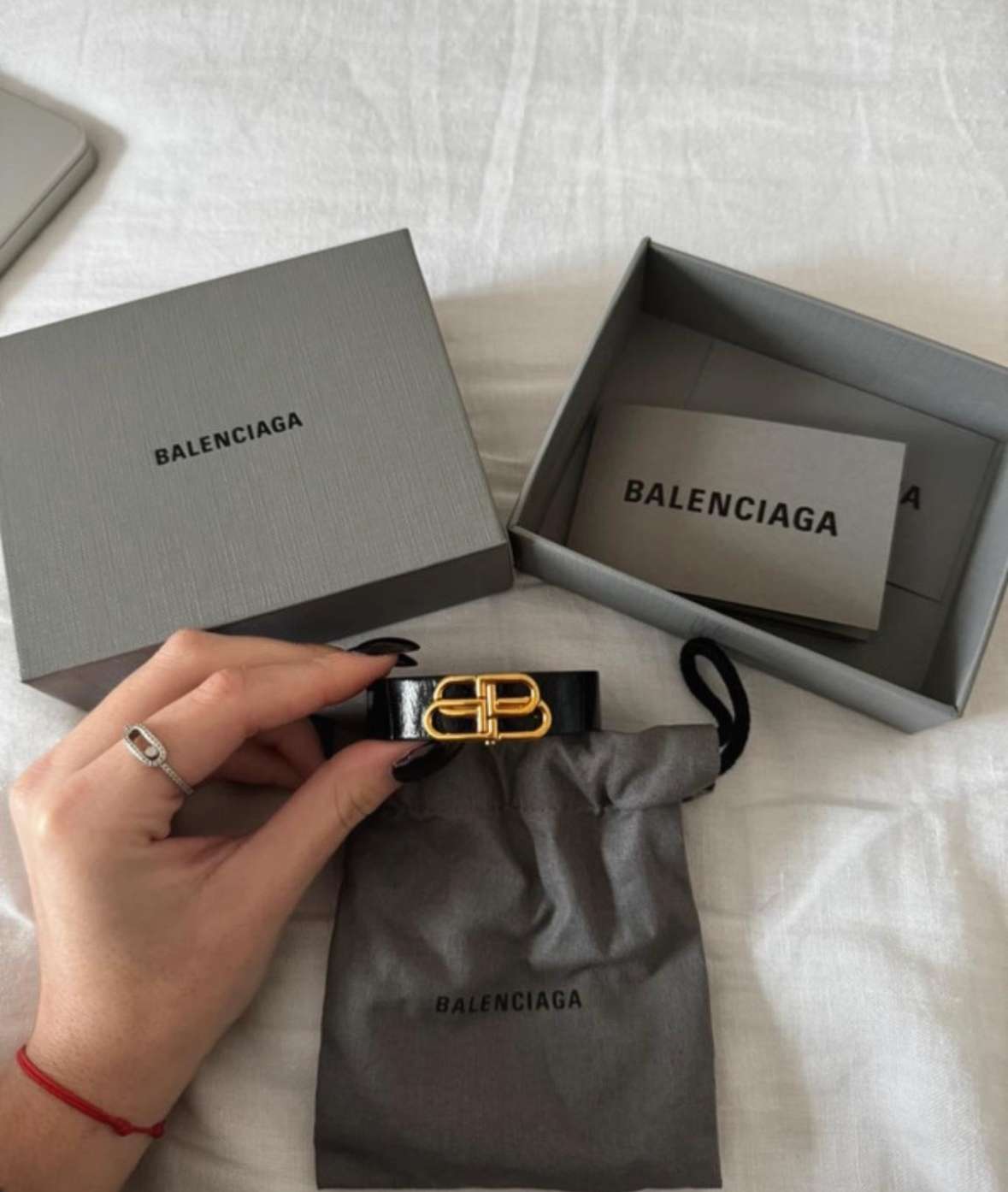 Balenciaga náramaok