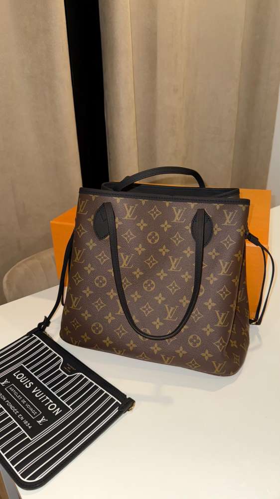 Louis Vuitton Neverfull MM