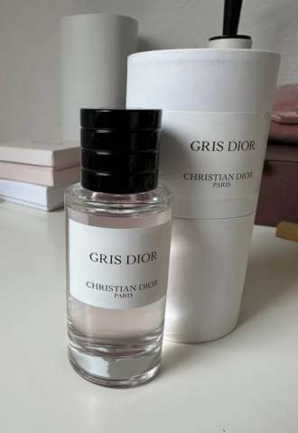 https://vipluxury.sk/Gris Dior parfém