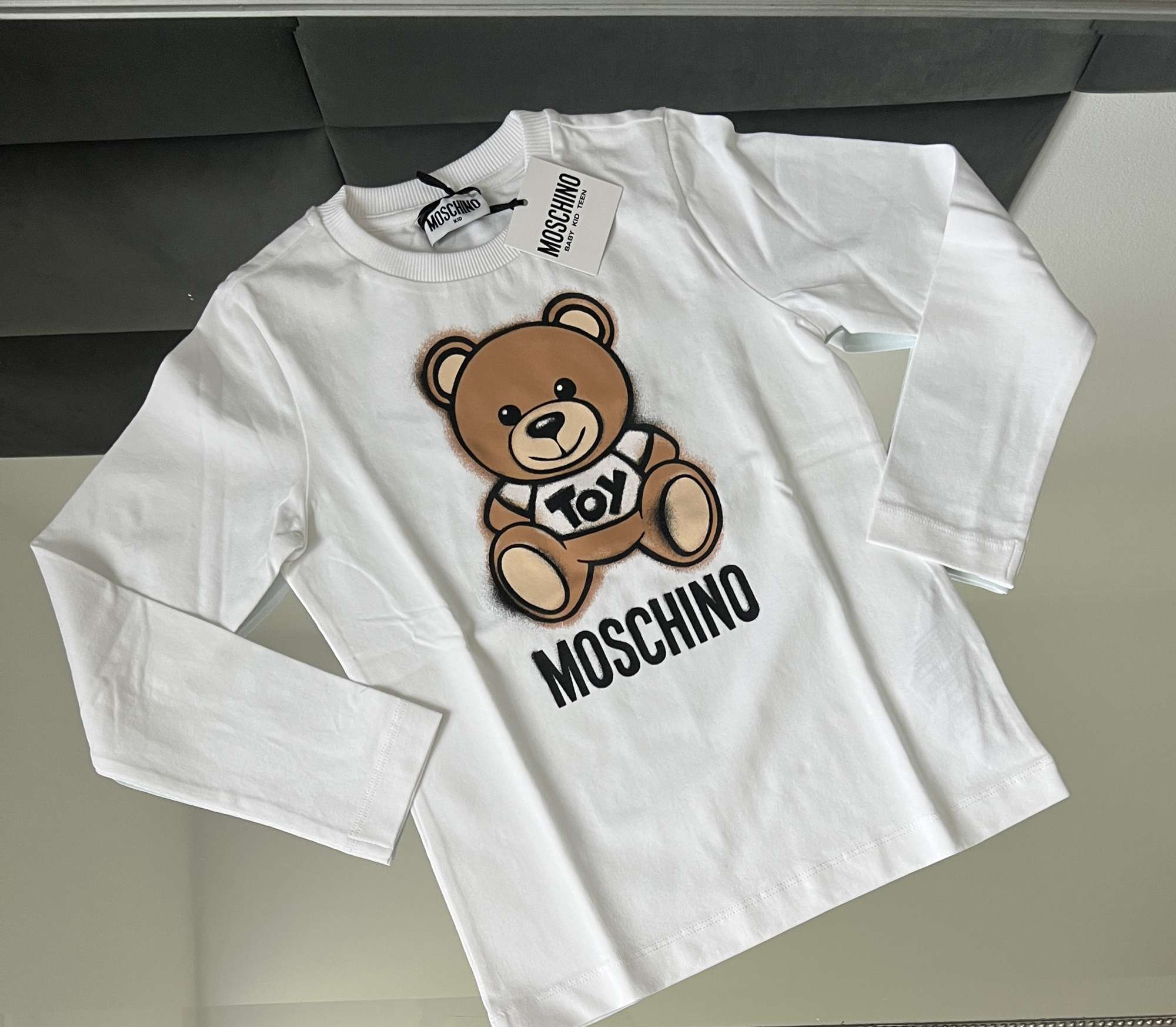 Moschino tricko s dlhym rukavom pre dievcatko