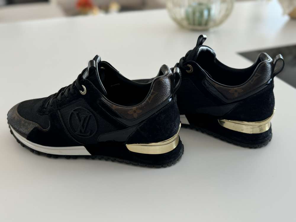 Louis Vuitton Sneakers