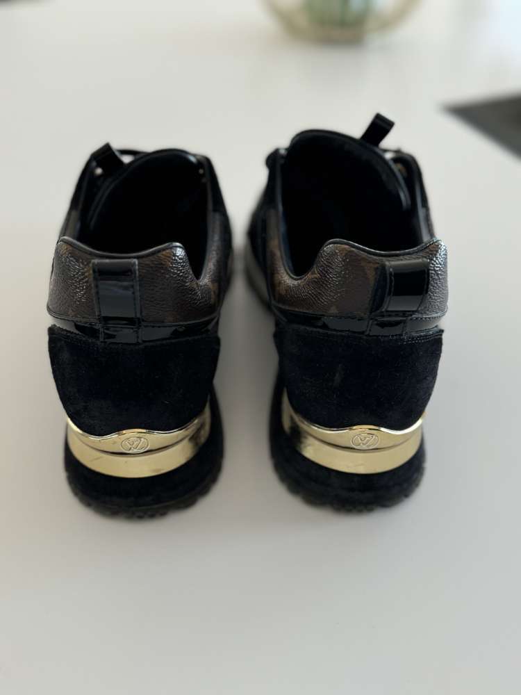 Louis Vuitton Sneakers