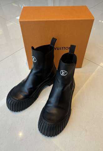 https://vipluxury.sk/Louis Vuitton Ruby Flat boots 40