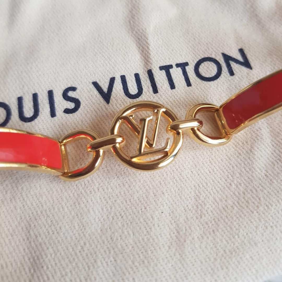 Louis Vuitton naramek Click