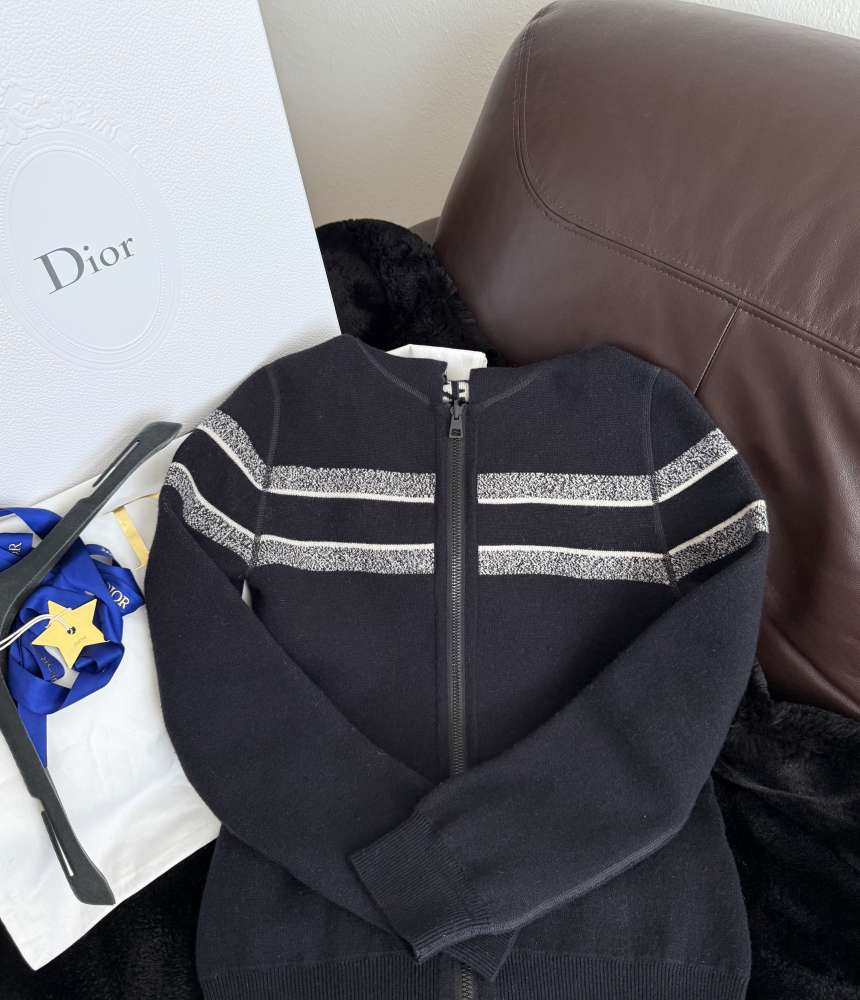 Dior svetr